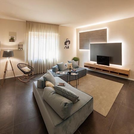 100Towers Deluxe Apartment Alba  Ngoại thất bức ảnh